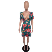 Load image into Gallery viewer, Women Green Criss Cross Back Frill Hem Shift Dress Streetwear Sheath Flora Print Short Sleeve Above Knee Mini Summer Party Dress